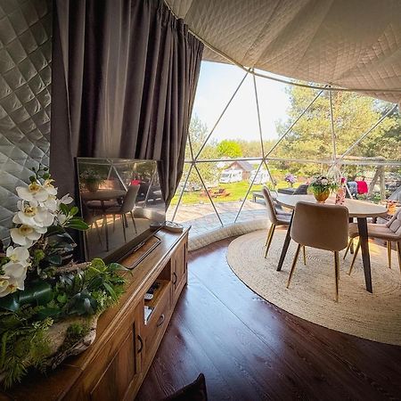 Готель Glamping Pod Orlem Cedynia Екстер'єр фото