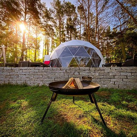 Готель Glamping Pod Orlem Cedynia Екстер'єр фото