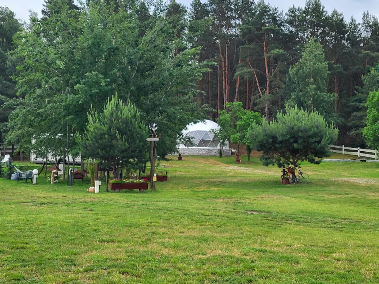 Готель Glamping Pod Orlem Cedynia Екстер'єр фото